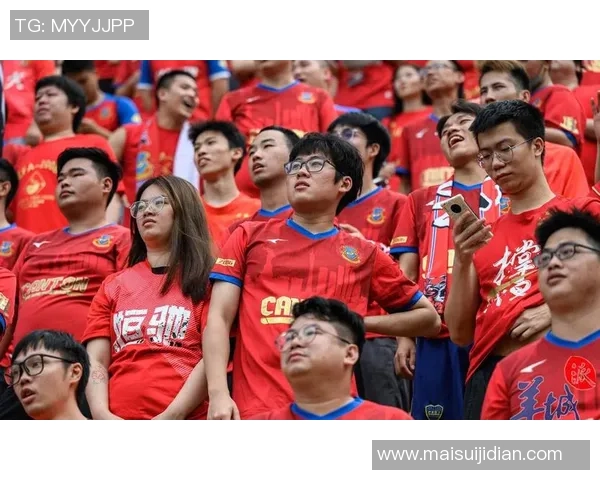 足球明星中的刺头与他们的叛逆精神如何影响赛场与球迷文化